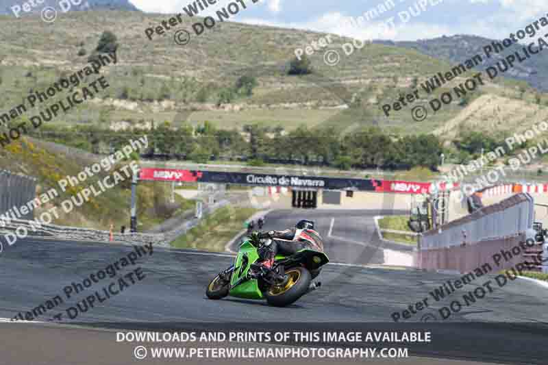 cadwell no limits trackday;cadwell park;cadwell park photographs;cadwell trackday photographs;enduro digital images;event digital images;eventdigitalimages;navarra;no limits trackdays;peter wileman photography;racing digital images;trackday digital images;trackday photos